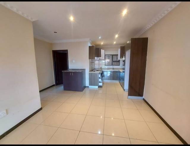 19 BEDROOM COMPLEX FOR SALE IN LAUDIUM